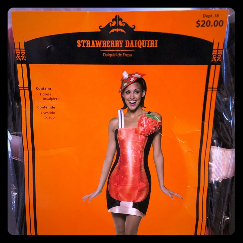 🆕Strawberry Daiquiri Halloween costume